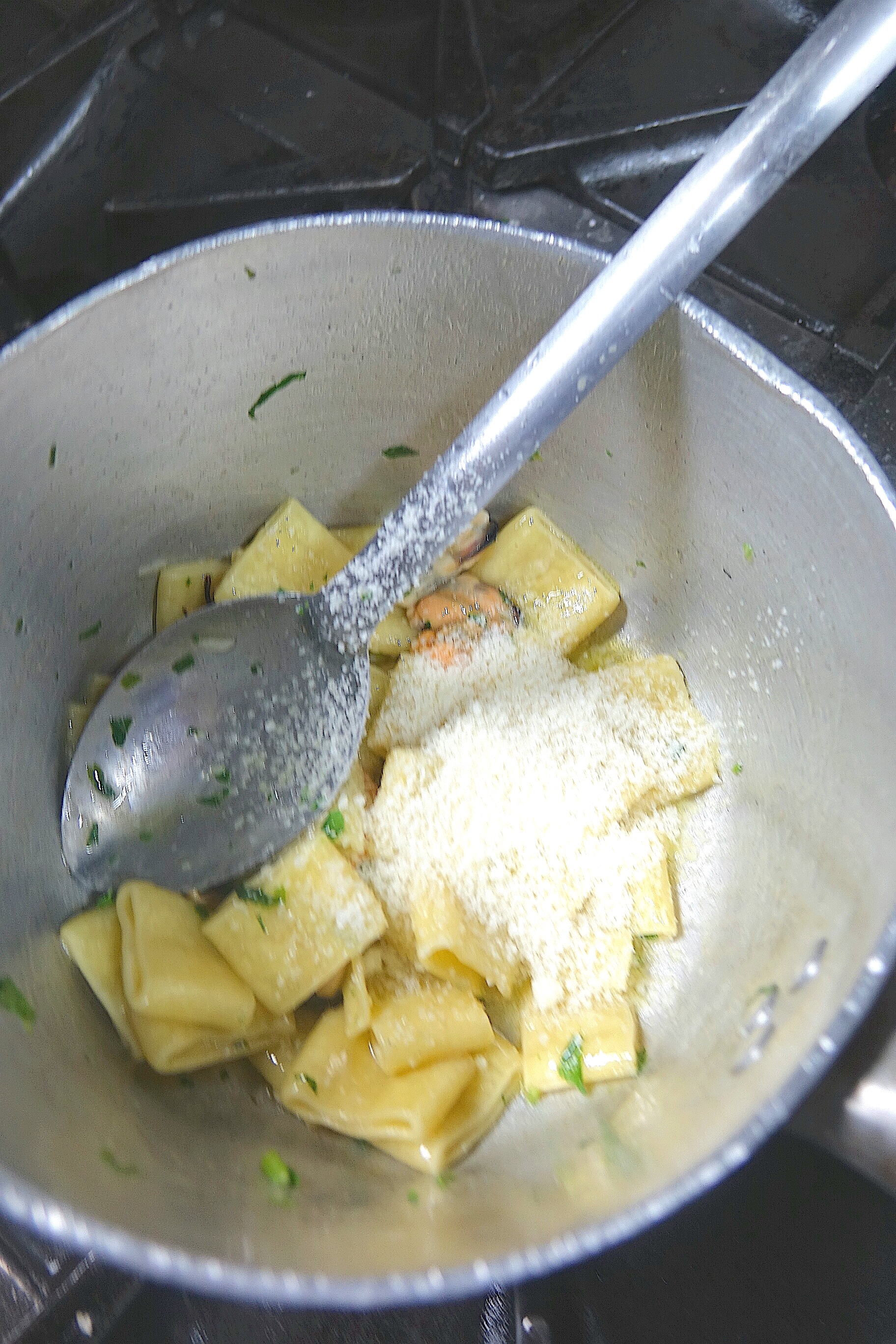 Pasta with Mussels and Pecorino