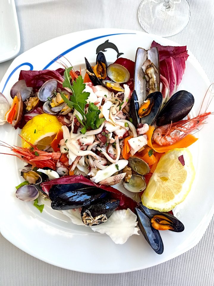Bagni Delfino Insalata di Mare