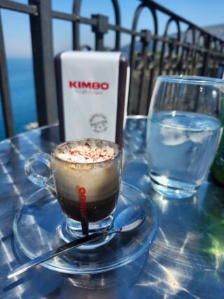 Oh, What a beautiful Morning ☀️❤️ from Sorrento -  #goodmorning #Sorrento #Sorrentopeninsula #beautifulday☀️ #kimbo caffe 🇮🇹